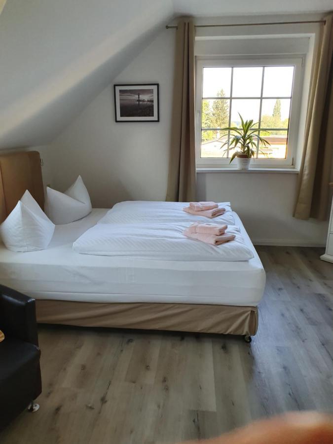 Pension Seeschloesschen Rathenow Exterior foto